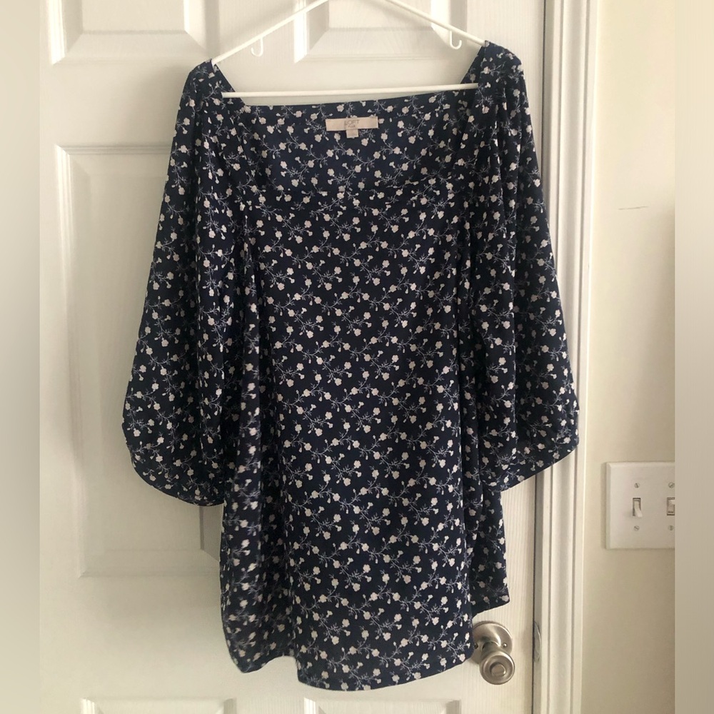 Navy and white Loft top